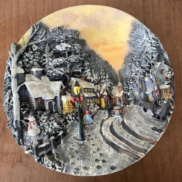 3D decorative plate and wooden stand - Picture 4 of 4